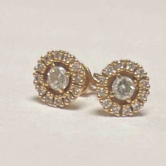 Earrings - Picture 1 of 2